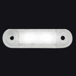 feu de position LED avant cristal sur fond noir