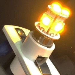 Ampoule 8 LEDs 24V - orange : remplacement, modernisation et meilleure sécurité de son véhicule