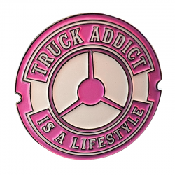Pin's Truck Addict rose pour les passionnés du monde des poids lourds