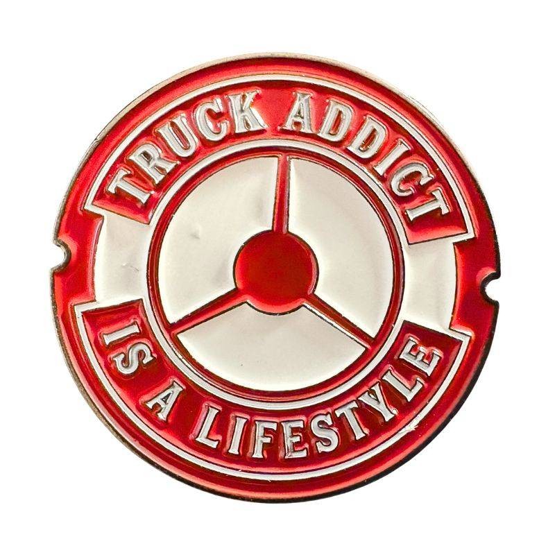 Pin's Truck Addict rouge et blanc pour les passionnés de camions