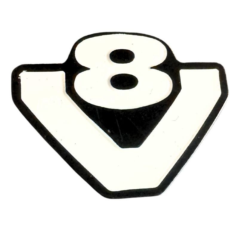 Pin's V8 Blanc : Accessoire Collector pour fan de camions Pin's V8 Blanc : Accessoire Collector pour fan de camions