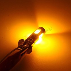 Ampoule H3 - 10 LED Orange - 24V : allumée dans le noir Ampoule H3 - 10 LED Orange - 24V : allumée dans le noir