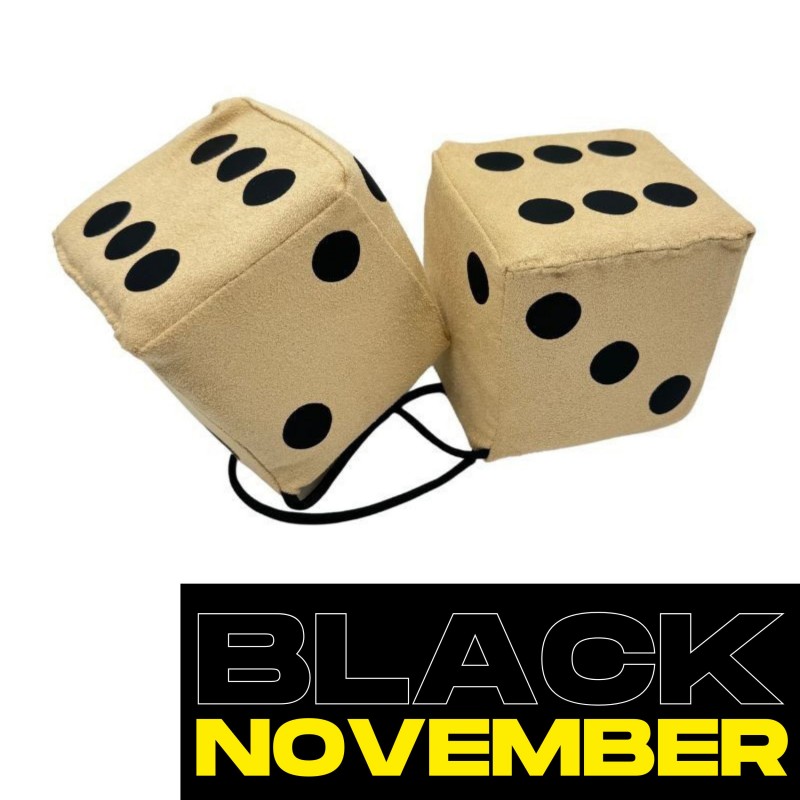 Jeu de dés en tissu alcantara beige à points noir - 10cm x 10cm : déco rétro pour sa cabine de camion