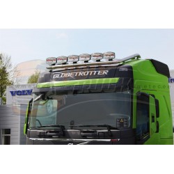 Rampe de toit inox Top pour Volvo New FH Globe & XL  :  vue 3/4 face