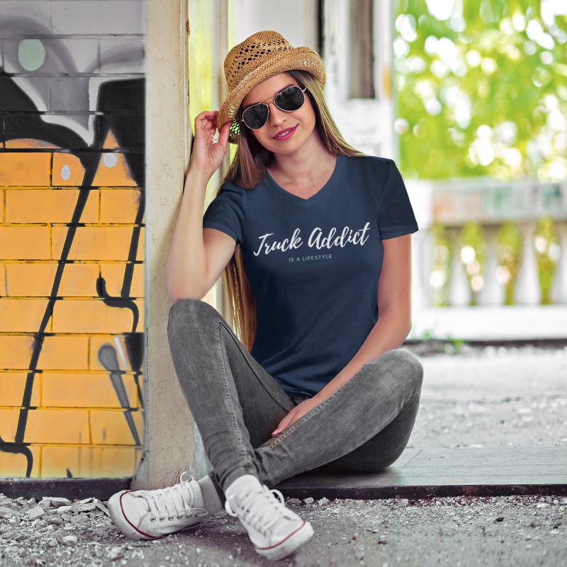 T-SHIRT FEMME BLEU - TRUCK ADDICT MODERN TRUCKER